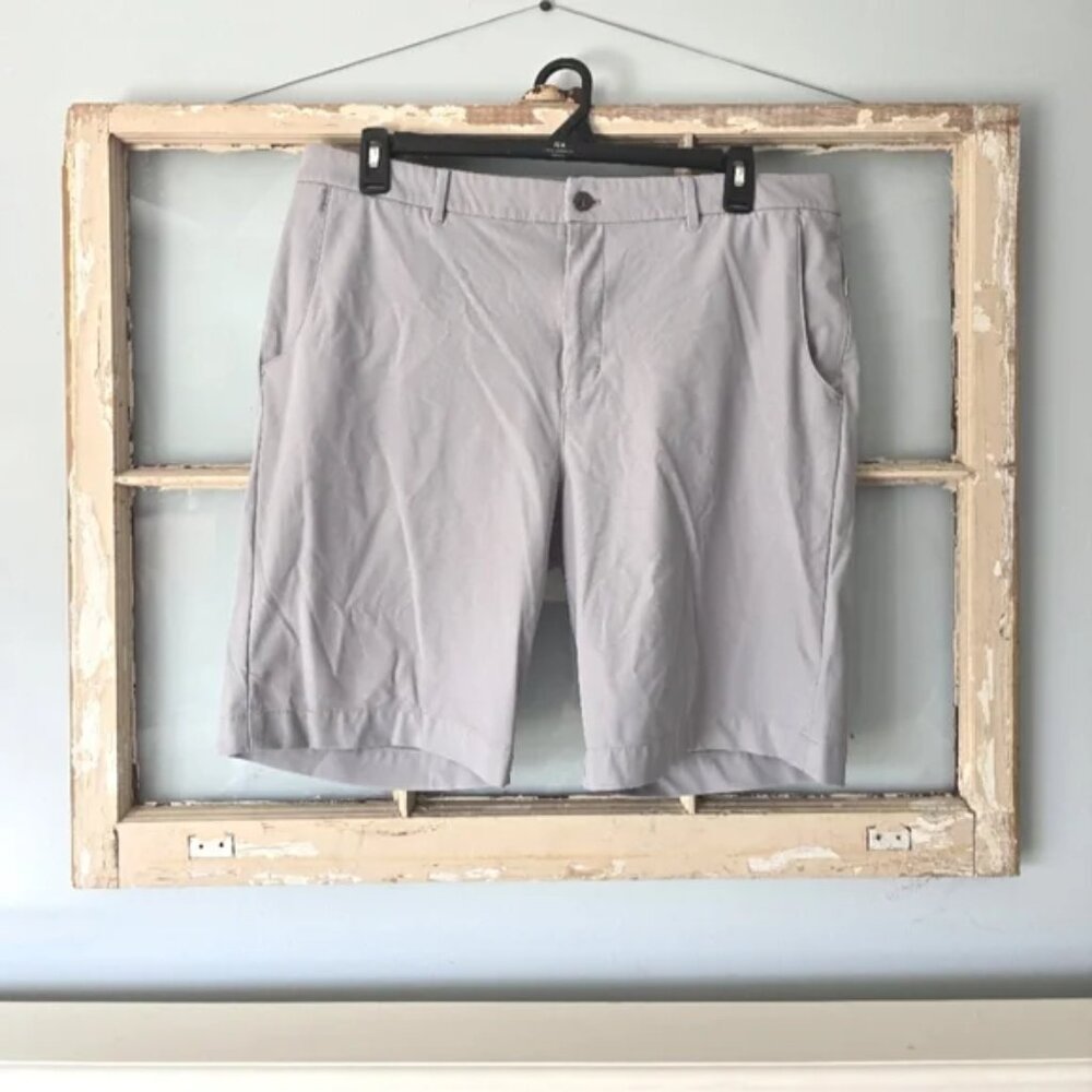 Johnnie O Prepformance Light Gray 36 EUC